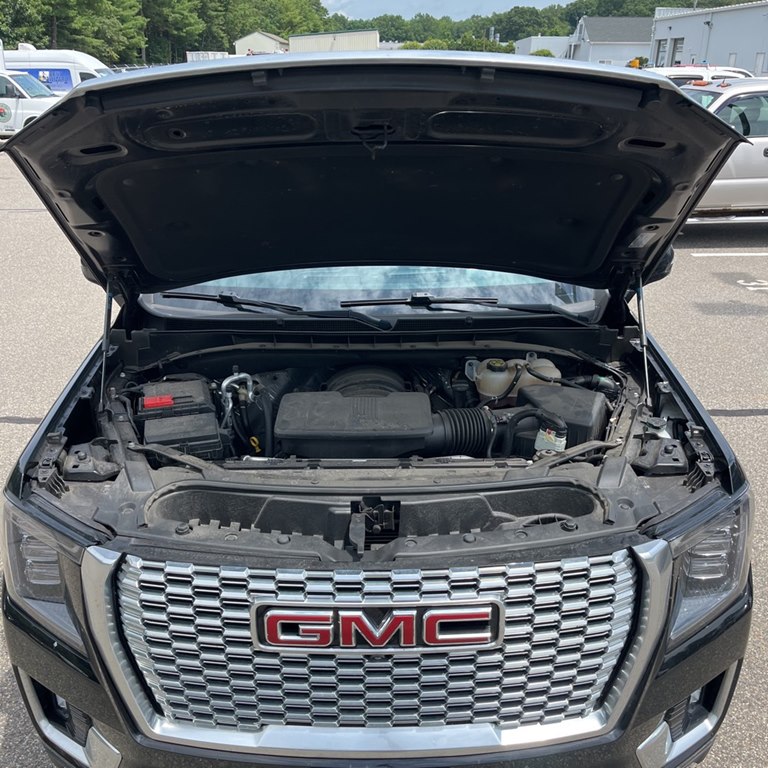 Photo 4 of this GMC YUKON XL