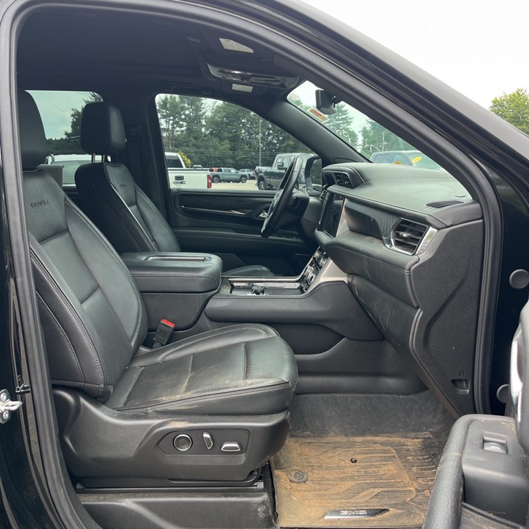 Photo 14 of this GMC YUKON XL