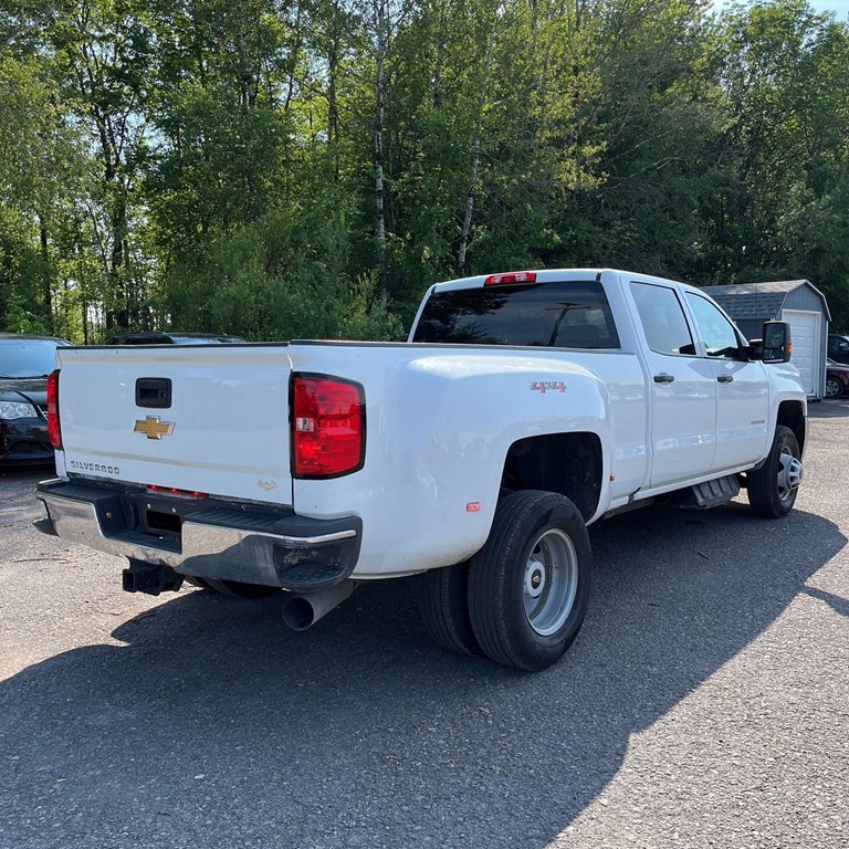 Photo 5 of this CHEVROLET SILVERADO 3500