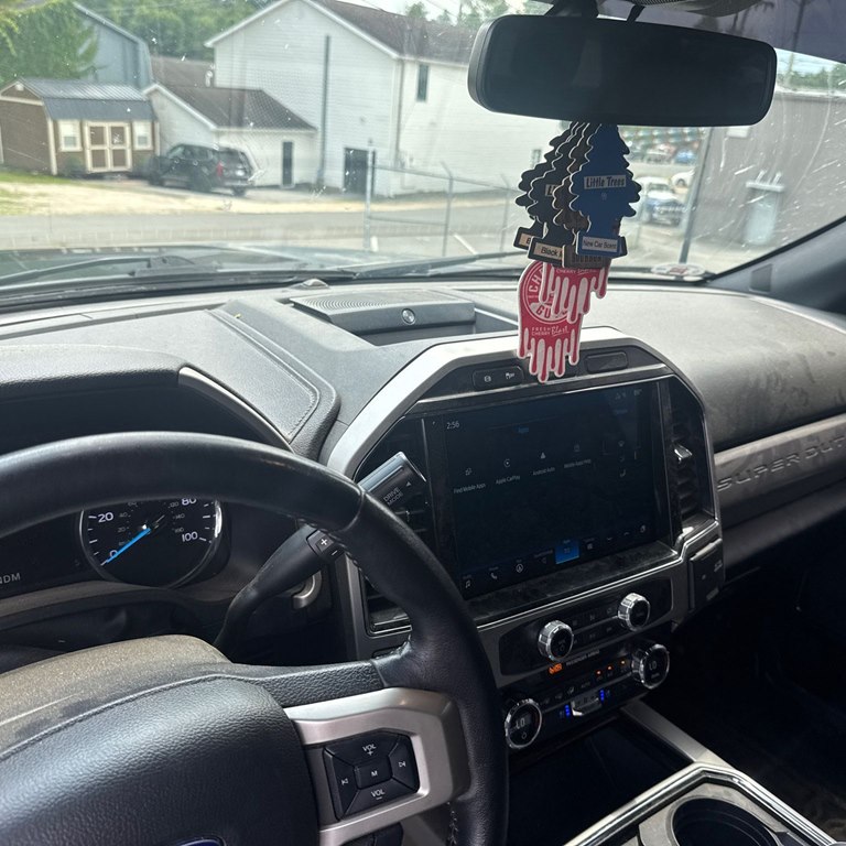 Photo 8 of this FORD F350