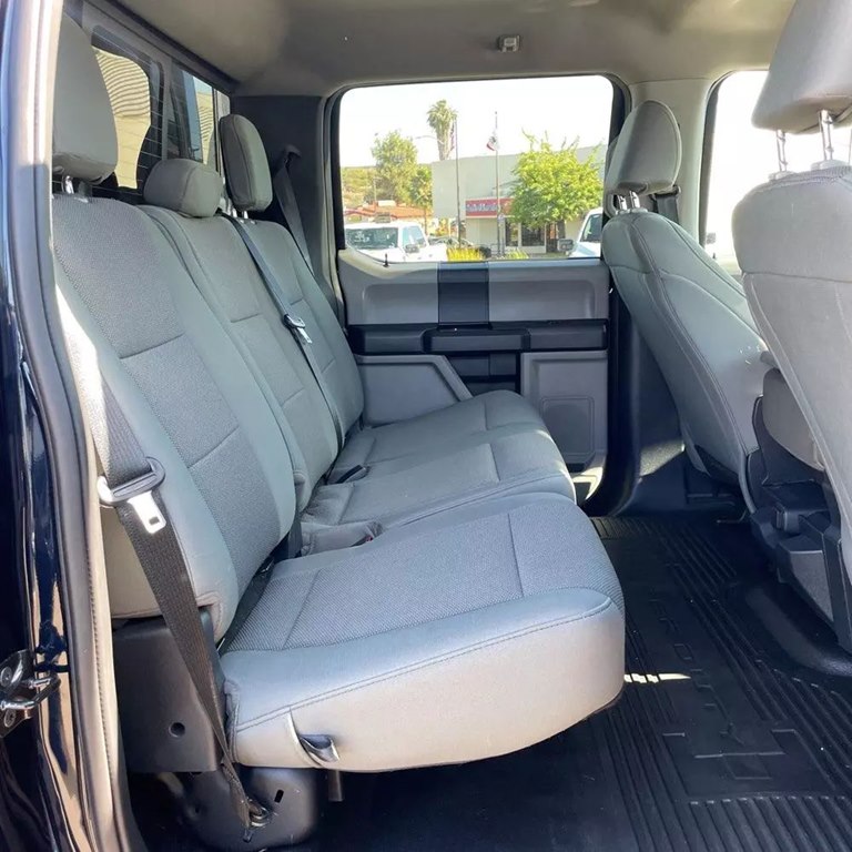 Photo 10 of this FORD F250