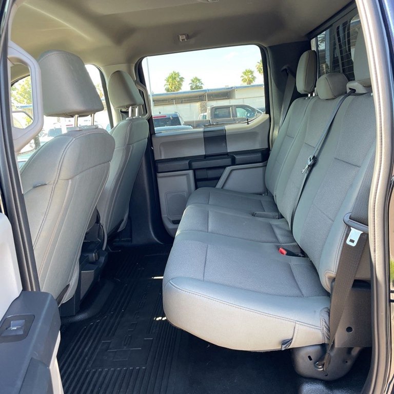 Photo 11 of this FORD F250