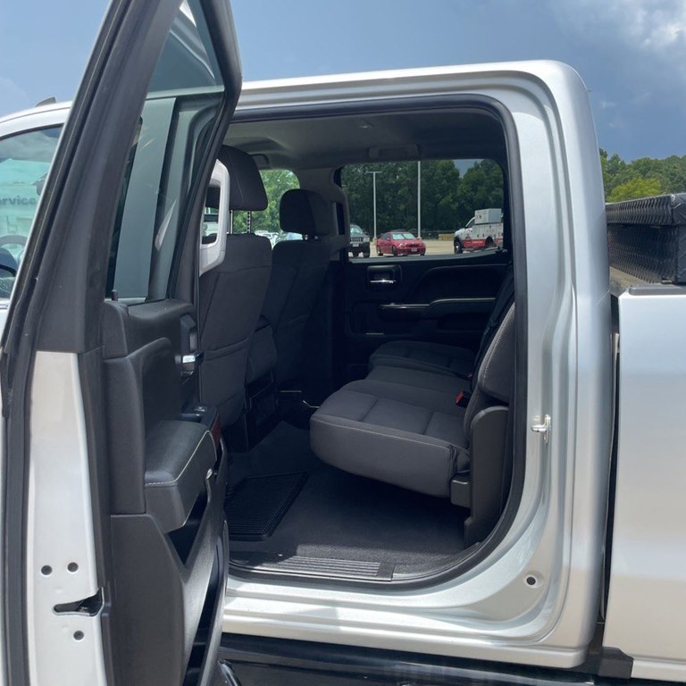 Photo 11 of this GMC SIERRA