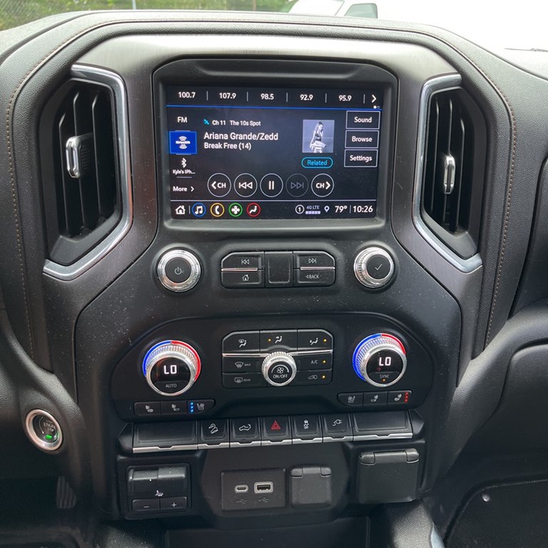 Photo 11 of this GMC SIERRA