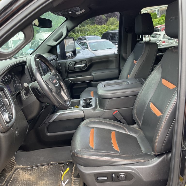 Photo 14 of this GMC SIERRA