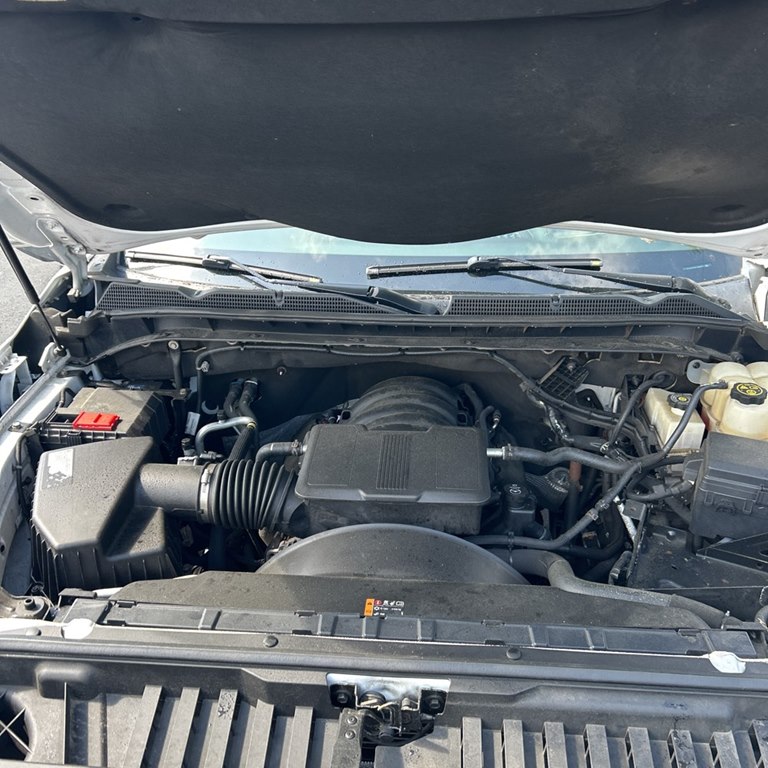 Photo 6 of this GMC SIERRA