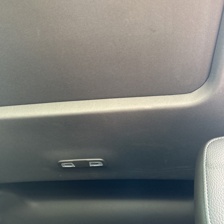 Photo 8 of this GMC SIERRA