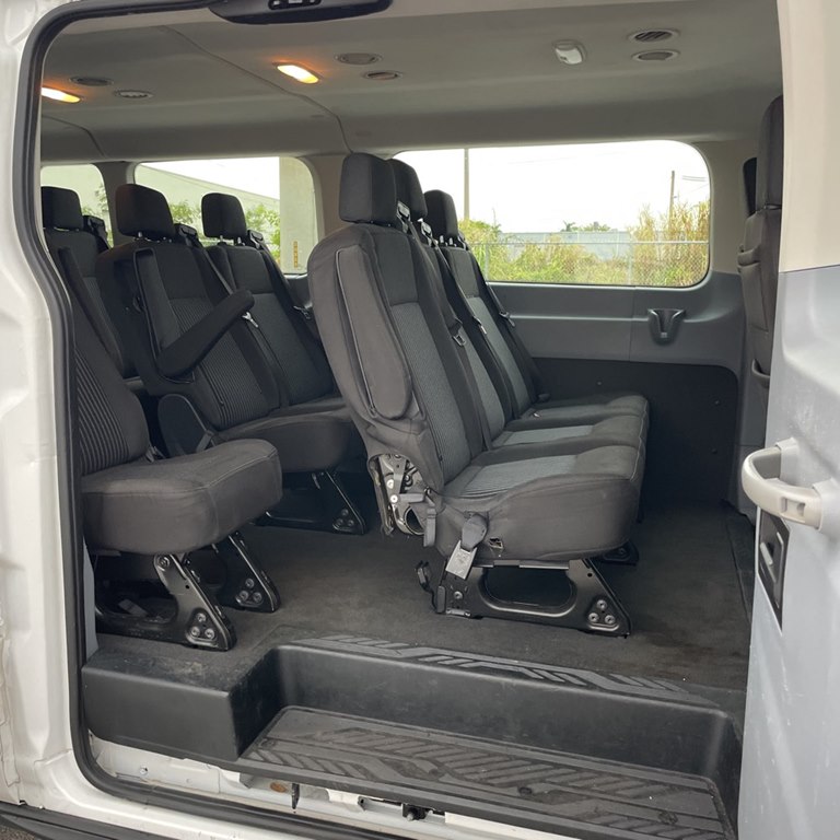 Photo 12 of this FORD TRANSIT