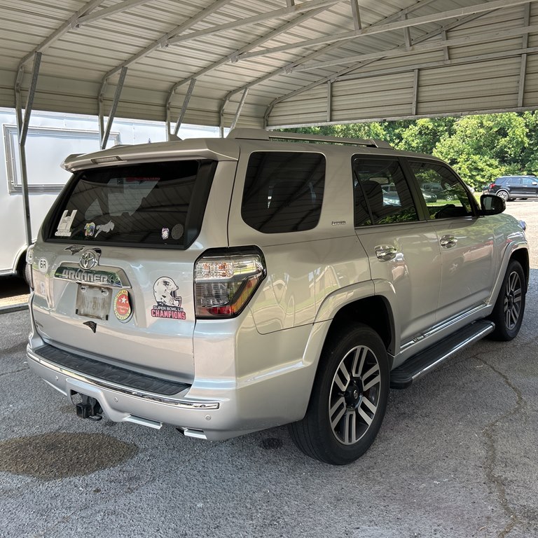 Photo 3 of this TOYOTA 4RUNNER