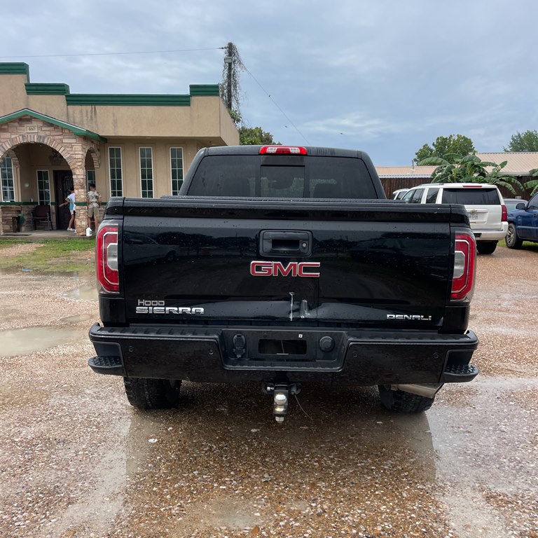 Photo 4 of this GMC SIERRA
