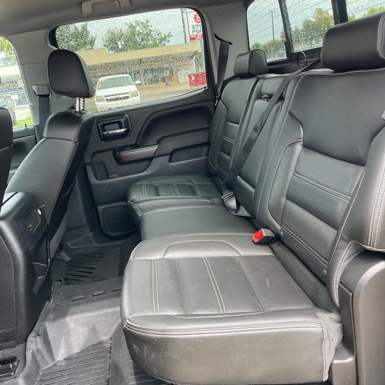 Photo 12 of this GMC SIERRA