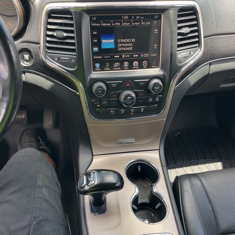 Photo 11 of this JEEP GRAND CHEROKEE