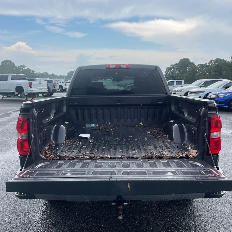 Photo 6 of this GMC SIERRA
