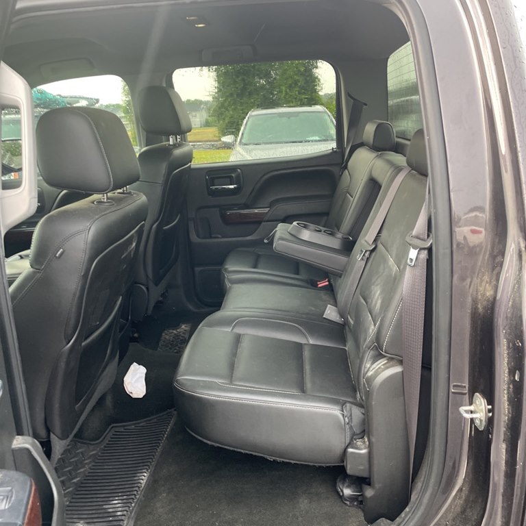 Photo 13 of this GMC SIERRA