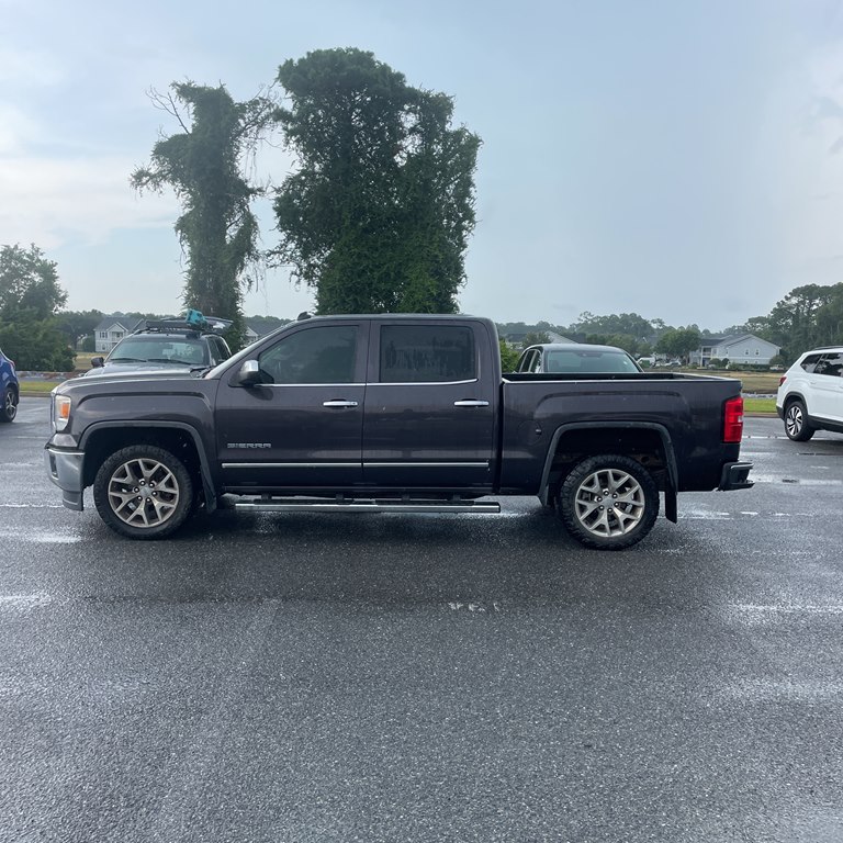 Photo 4 of this GMC SIERRA