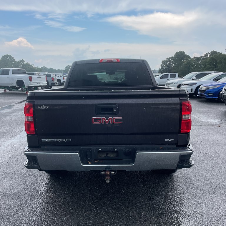 Photo 3 of this GMC SIERRA