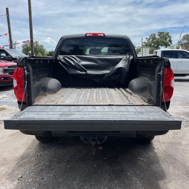 Photo 7 of this TOYOTA TUNDRA