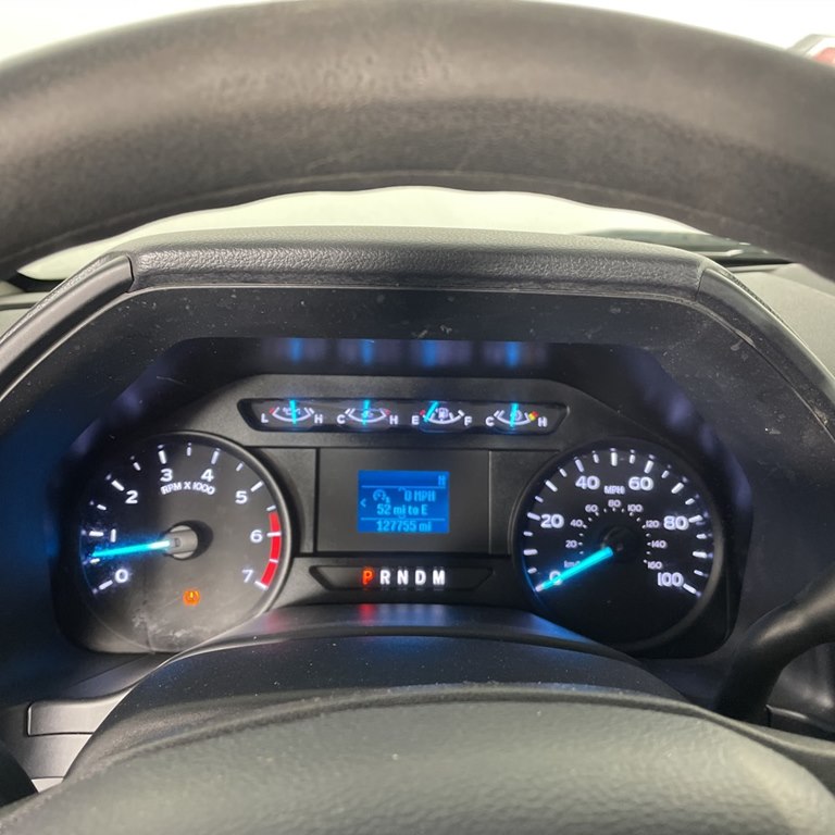 Photo 10 of this FORD F350