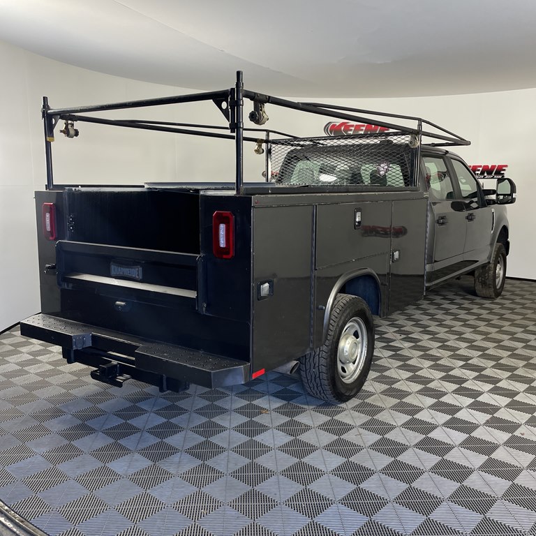 Photo 4 of this FORD F350