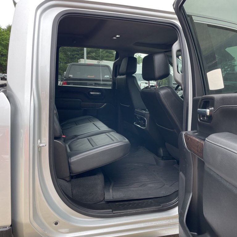 Photo 13 of this GMC SIERRA