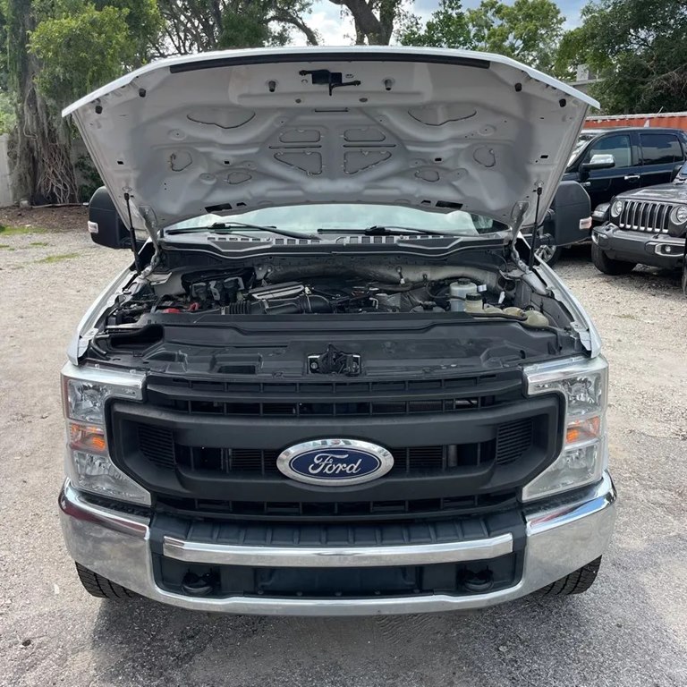 Photo 6 of this FORD F250