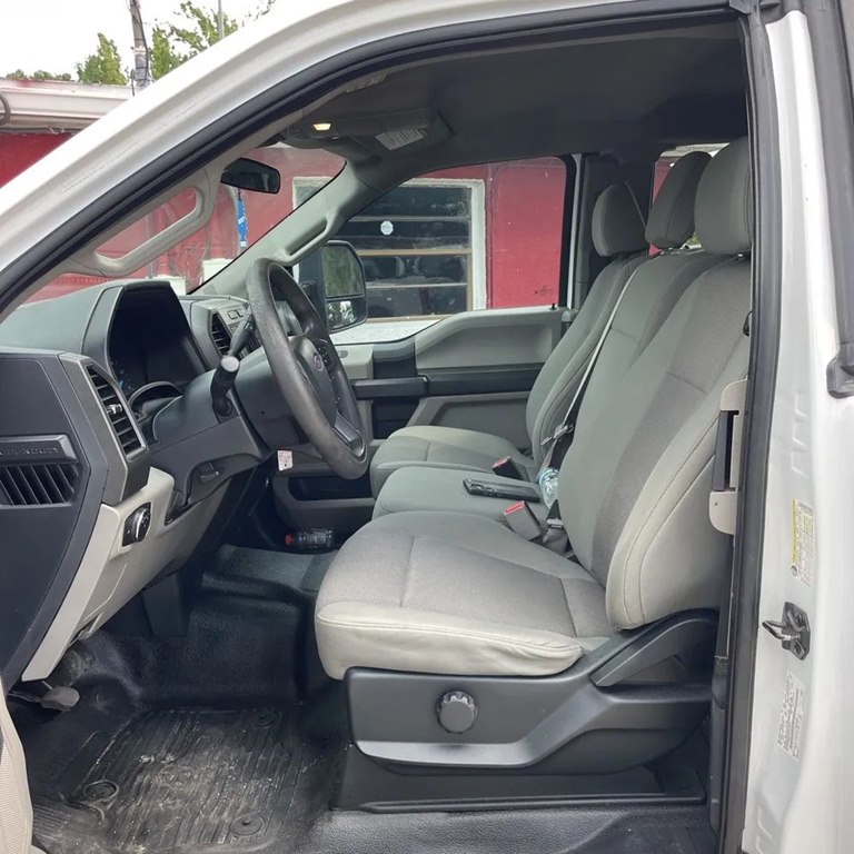 Photo 19 of this FORD F250