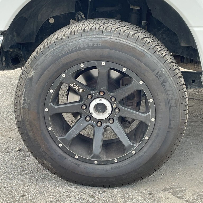 Photo 16 of this FORD F250