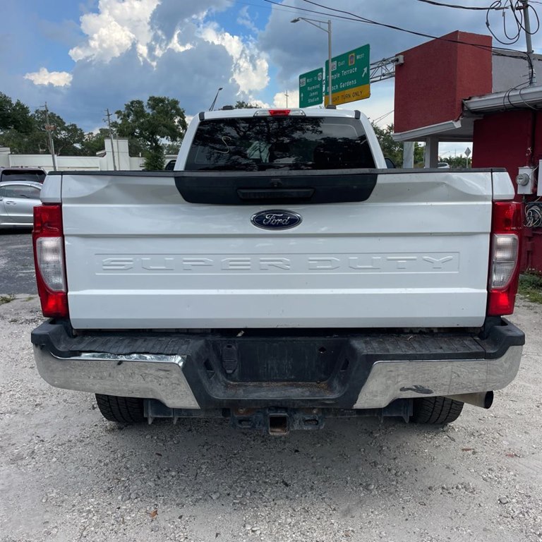 Photo 4 of this FORD F250
