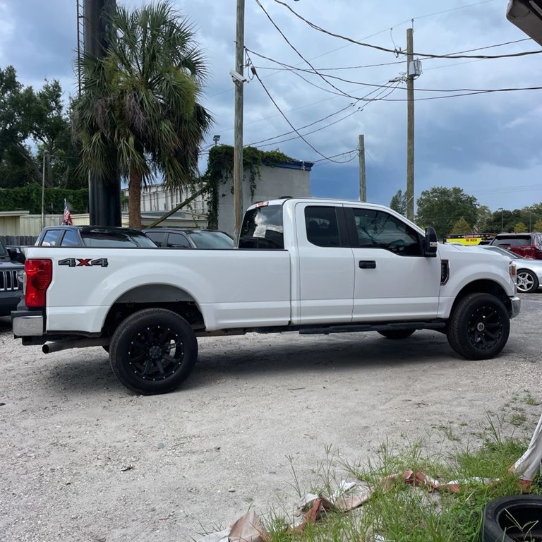 Photo 8 of this FORD F250