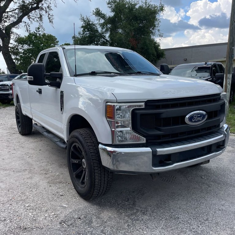 Photo 2 of this FORD F250