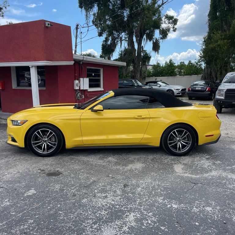Photo 5 of this FORD MUSTANG
