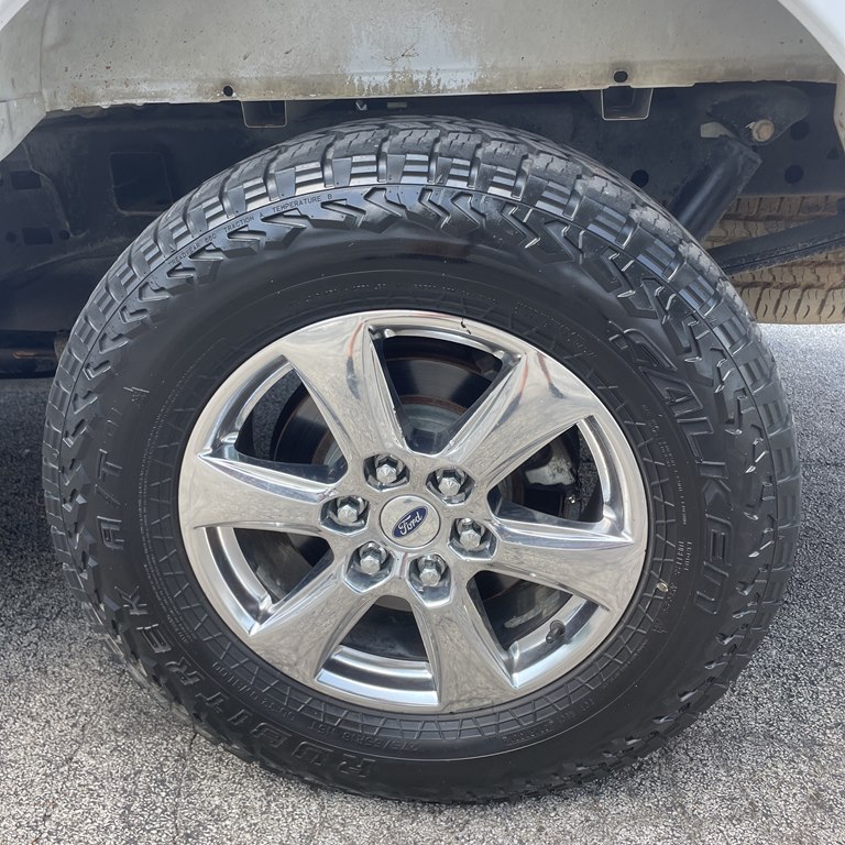 Photo 18 of this FORD F150