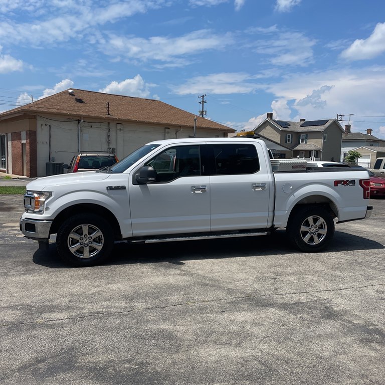 Photo 3 of this FORD F150