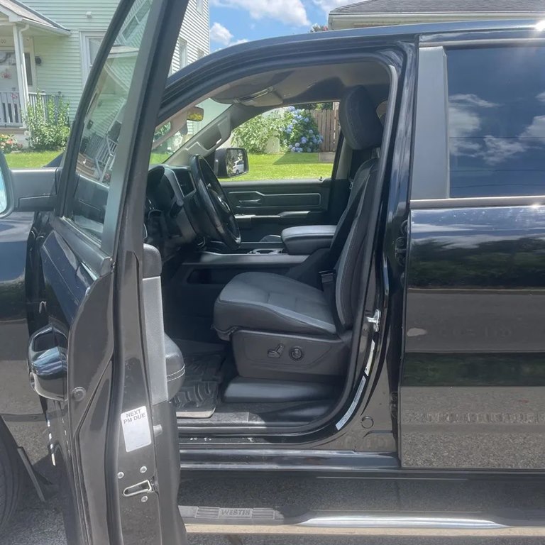Photo 11 of this RAM 1500