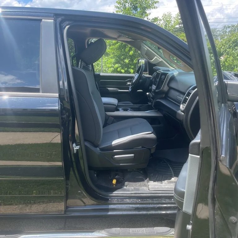 Photo 9 of this RAM 1500