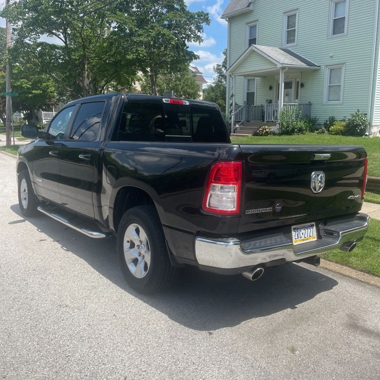Photo 4 of this RAM 1500