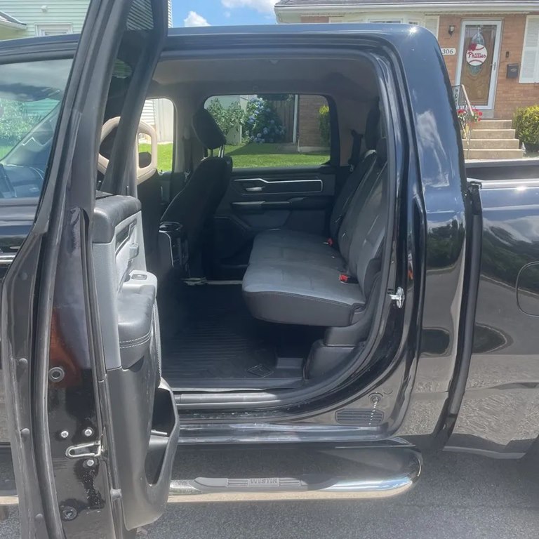 Photo 10 of this RAM 1500