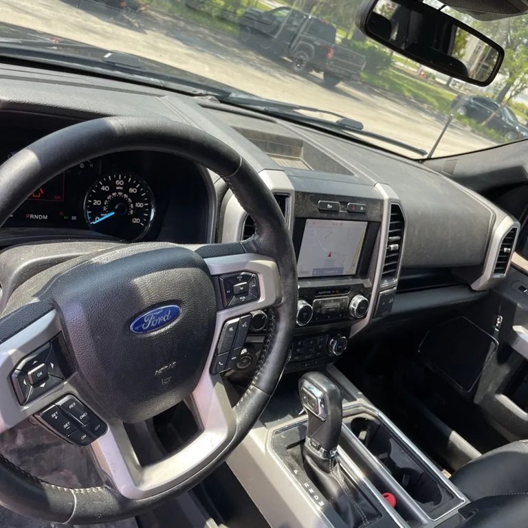 Photo 15 of this FORD F150