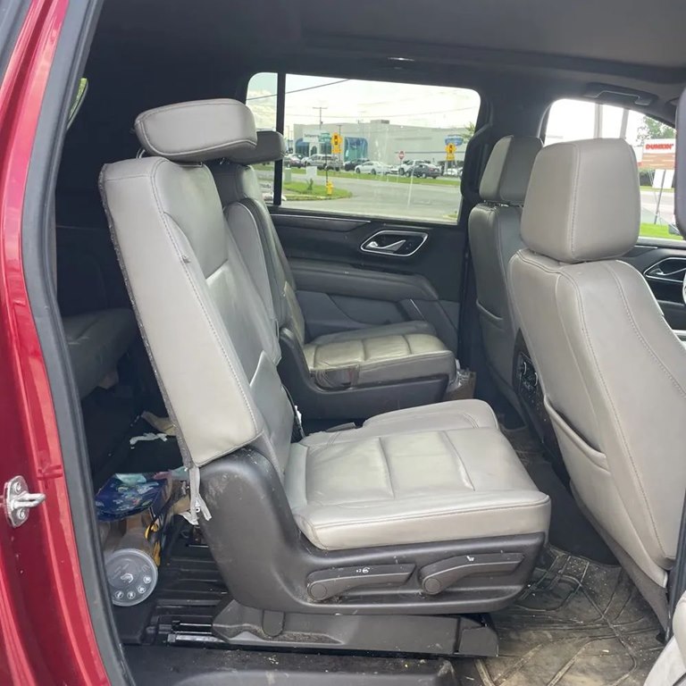 Photo 11 of this CHEVROLET SUBURBAN