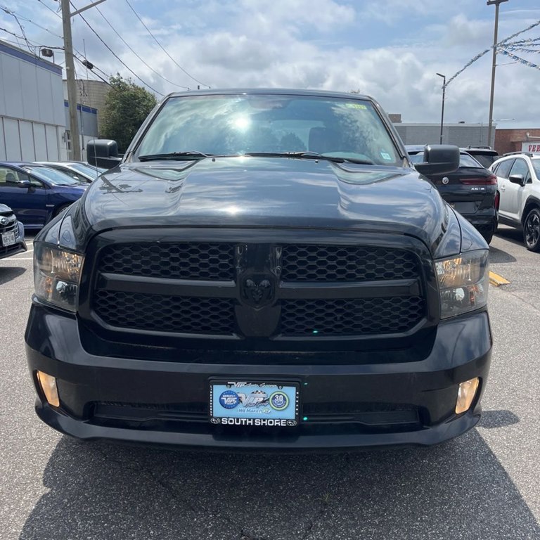 Photo 4 of this RAM 1500