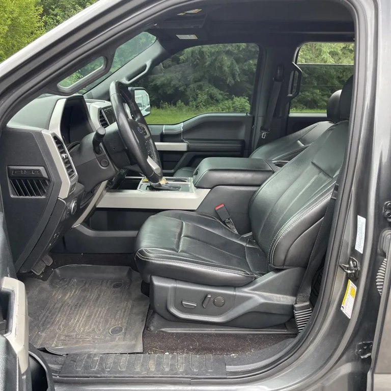 Photo 10 of this FORD F150