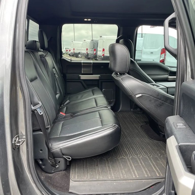 Photo 12 of this FORD F150