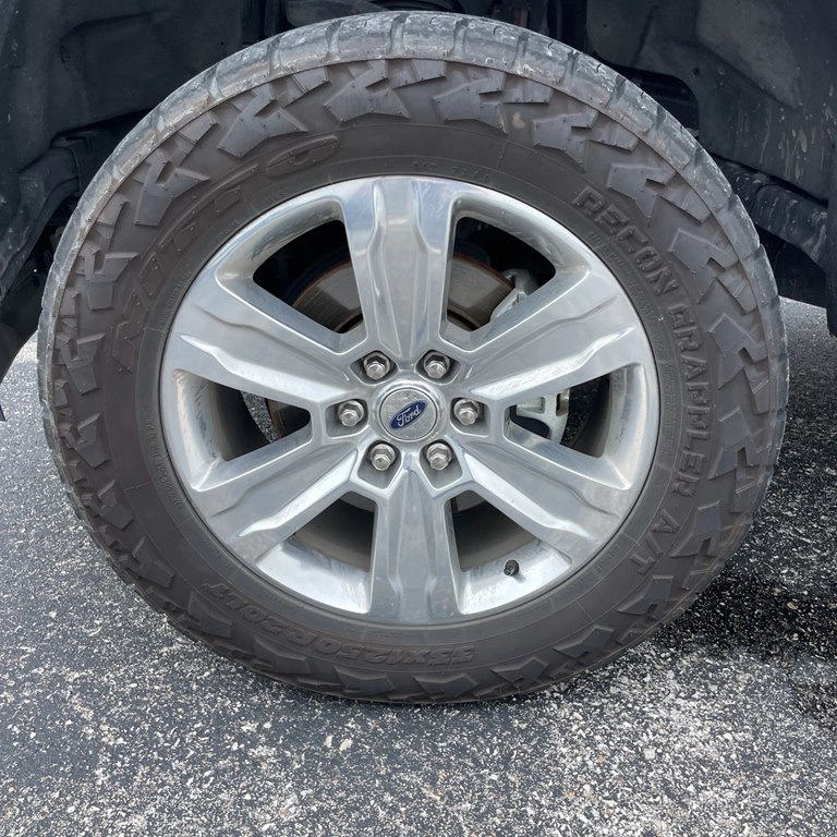 Photo 7 of this FORD F150