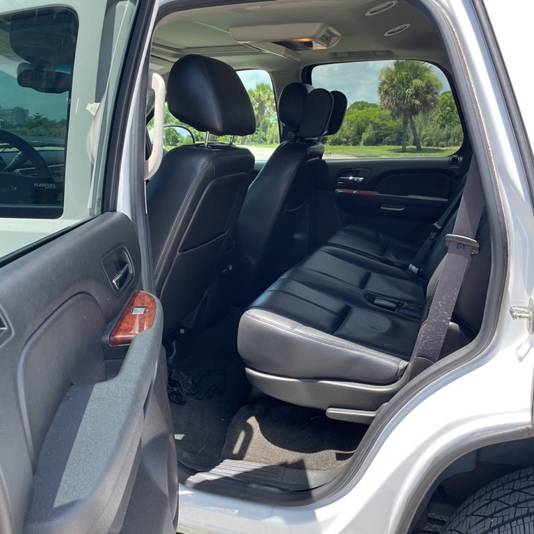 Photo 15 of this CHEVROLET TAHOE