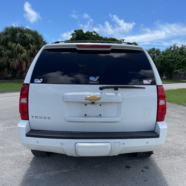 Photo 3 of this CHEVROLET TAHOE