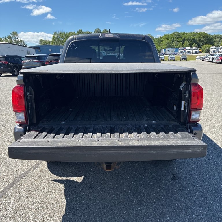 Photo 7 of this TOYOTA TACOMA