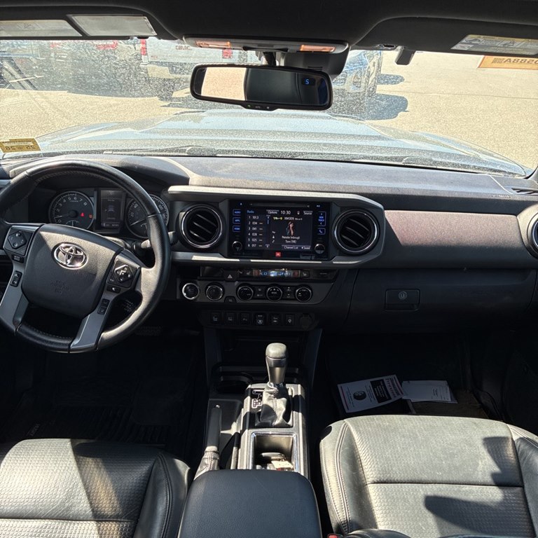 Photo 11 of this TOYOTA TACOMA