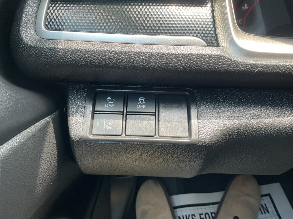 Photo 26 of this HONDA CIVIC