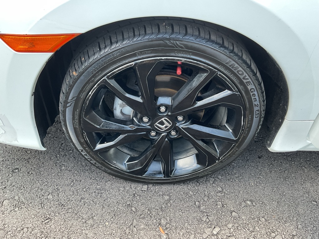 Photo 18 of this HONDA CIVIC