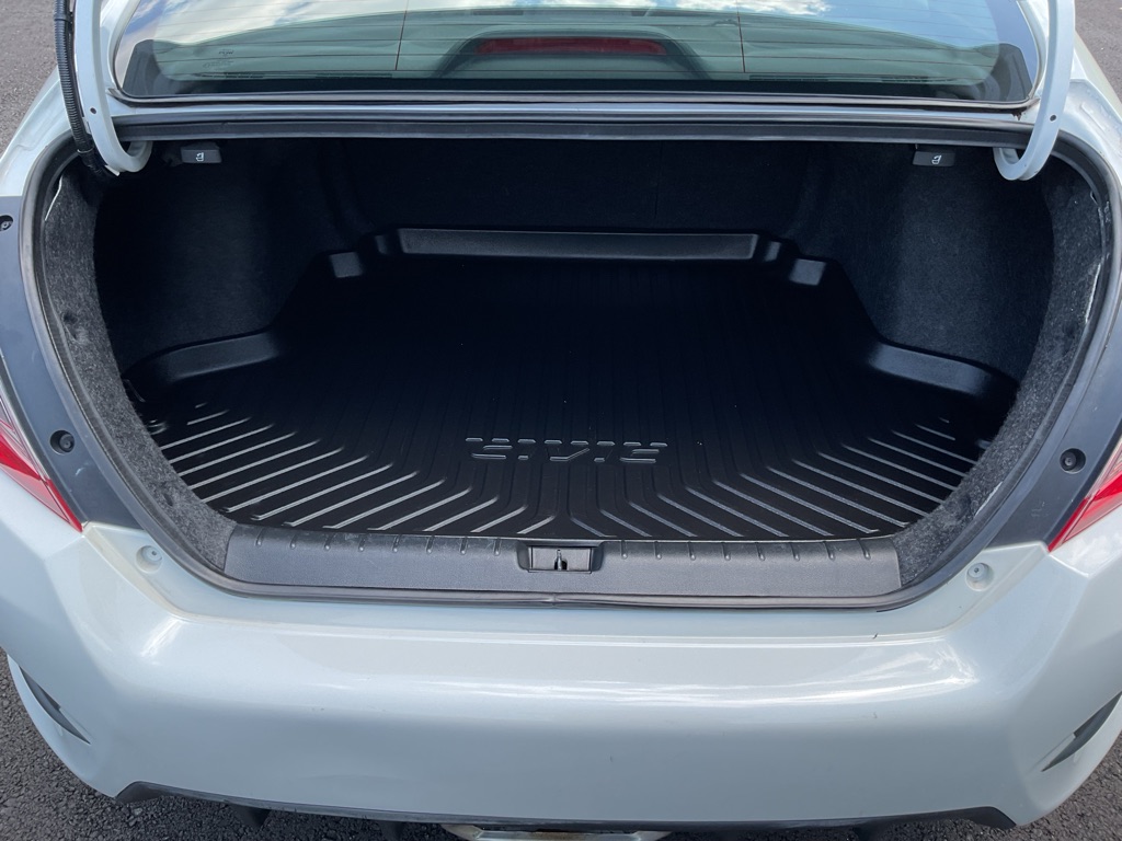Photo 8 of this HONDA CIVIC